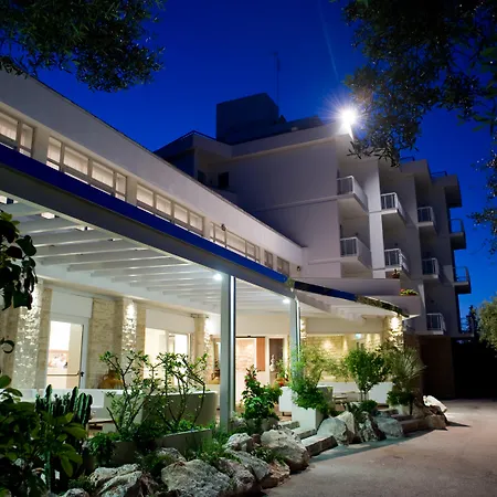 Hotel Orsa Maggiore 4*