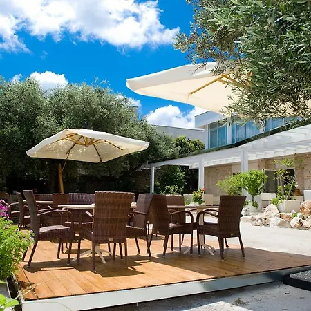 Szálloda Orsa Maggiore 4*