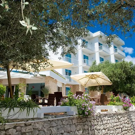 Szálloda Orsa Maggiore 4*